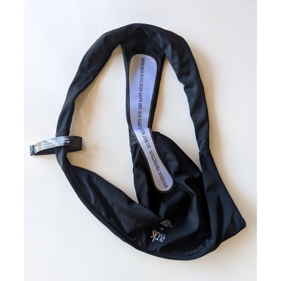 Ark Swimwear Set Crop Top (L) & Cheeky Bottom (M) - Picture 5 of 8